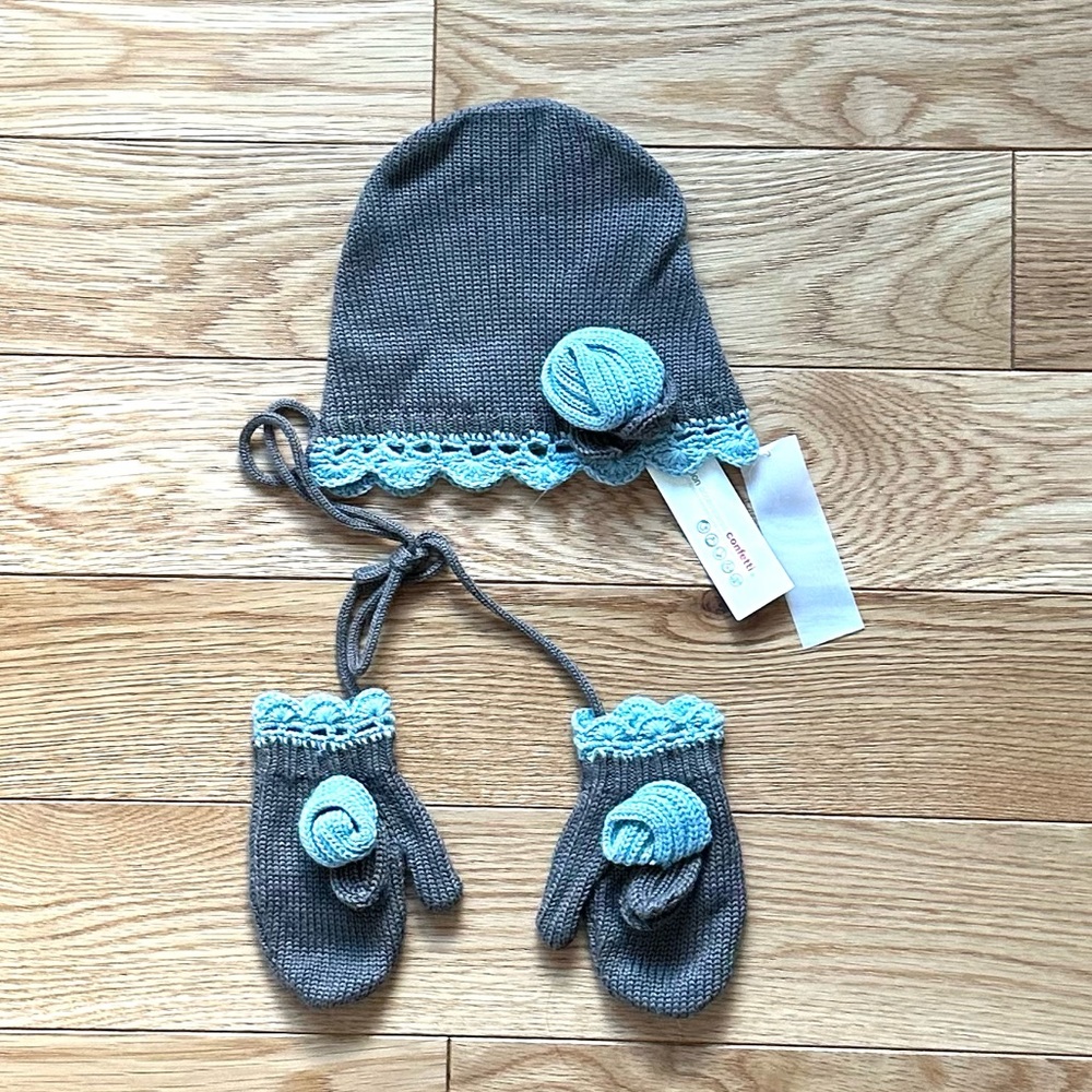 NWT Confetti of France hat/mittens set